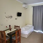 Jay Apartman